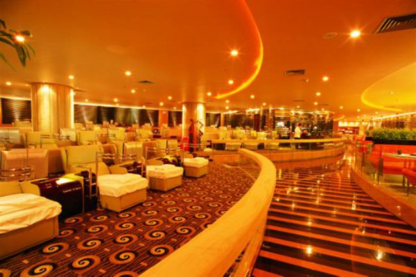 重庆融景城桑拿：养生新宠，尽享巴渝温泉时光